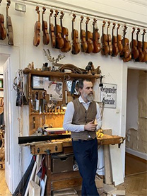 chez un luthier